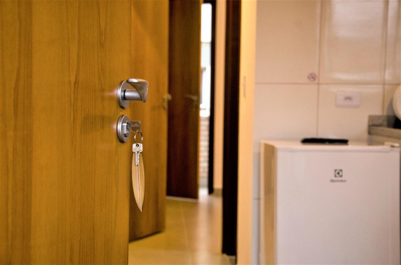 Vila Lorenzi & Apartamentos Ubatuba Extérieur photo