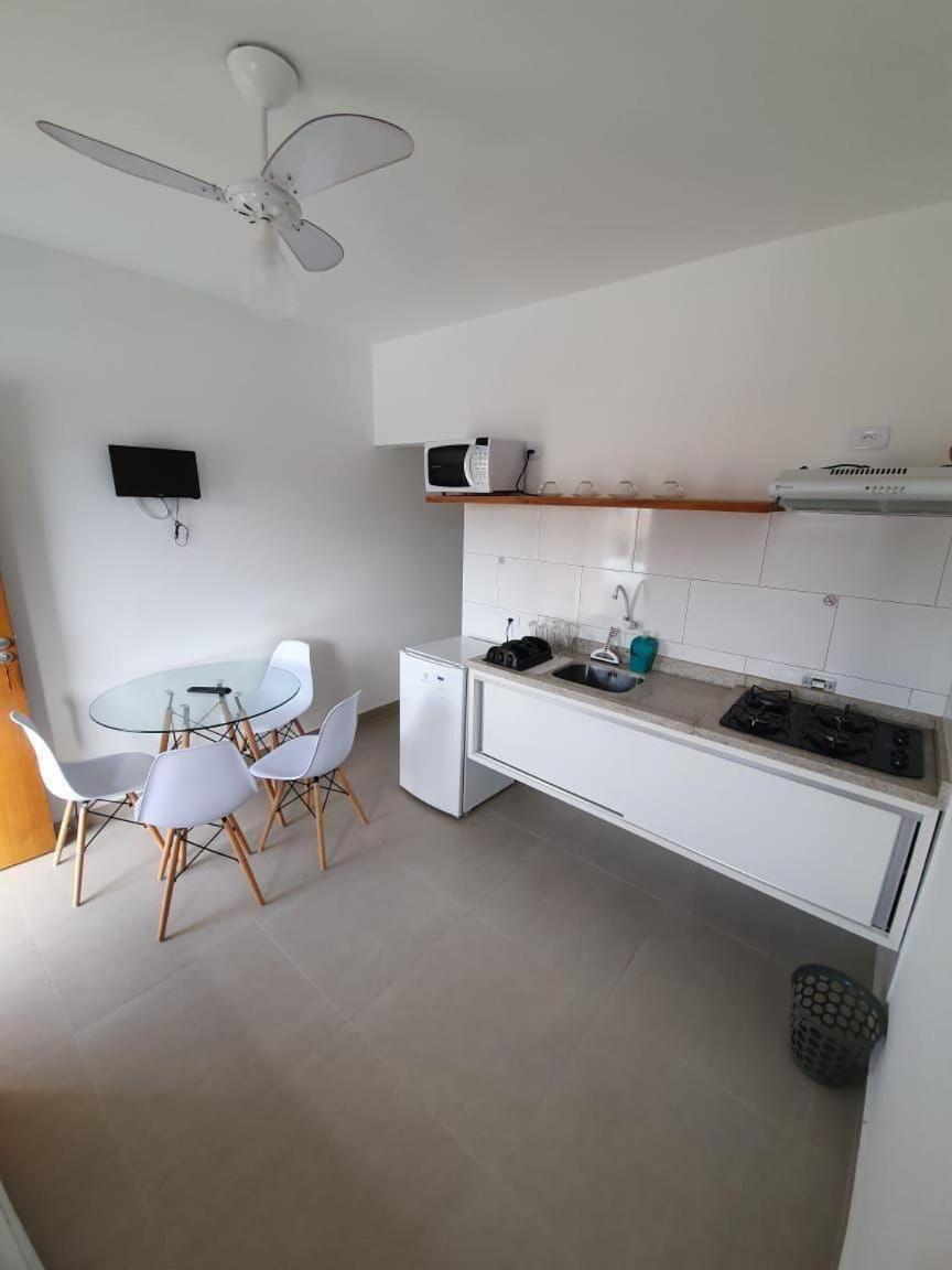 Vila Lorenzi & Apartamentos Ubatuba Extérieur photo